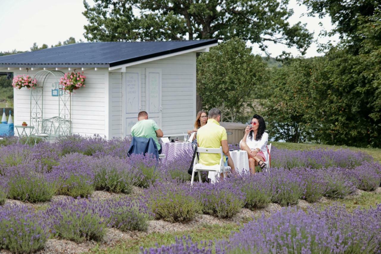 Lavender Village Kiemeliai Dış mekan fotoğraf